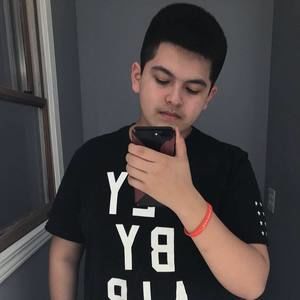 Meet your Posher, Erick